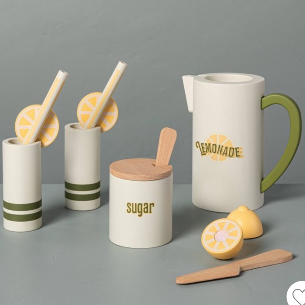 NIB Hearth and Hand wooden toy lemonade set